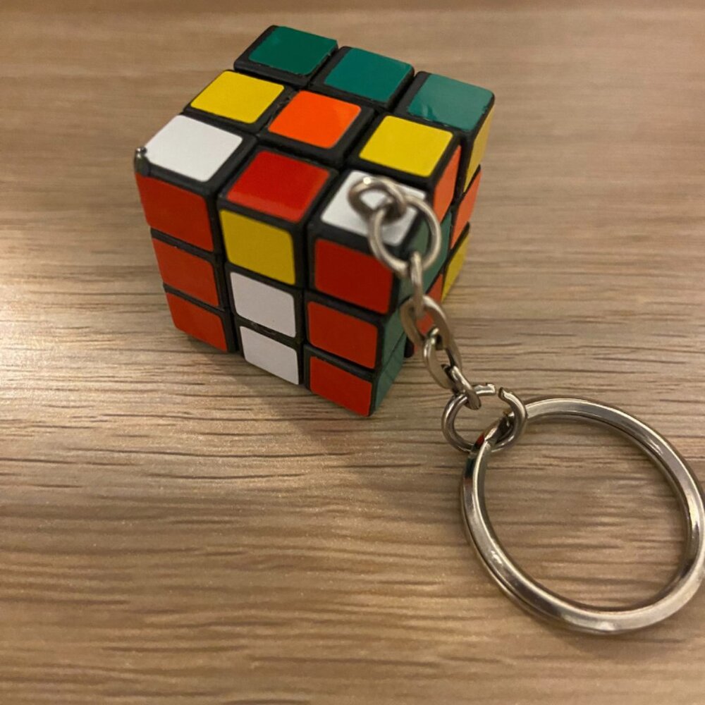 Vintage 1980s Miniature Rubik’s Cube Key Chain - Picture 4 of 10